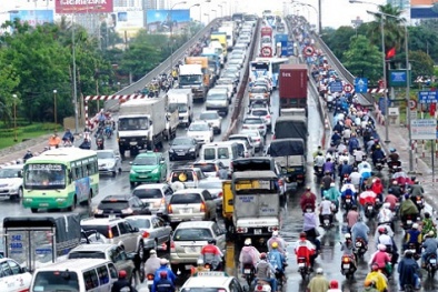 Hà Nội và TPHCM lại sắp đổi giờ học, giờ làm